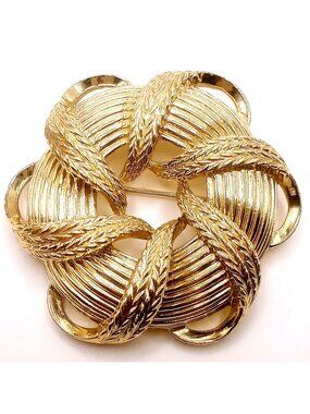 Vintage Lisner Gold Tone Circle Brooch Braid Knot Textured Wheat Design Jewelry